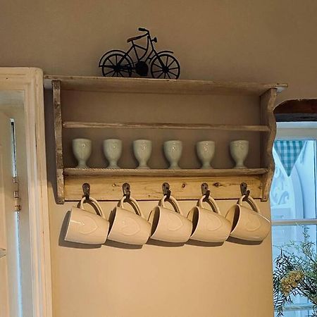 Angel Cottage, Boxgrove, Chichester - Relax And Unwind Eksteriør bilde