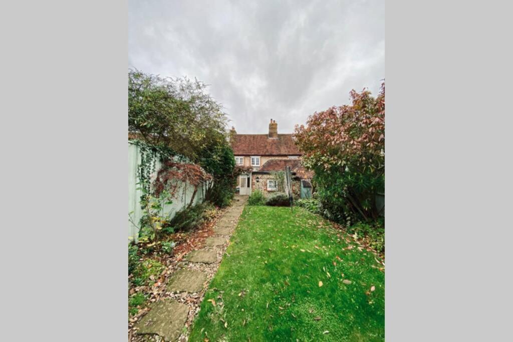Angel Cottage, Boxgrove, Chichester - Relax And Unwind Eksteriør bilde